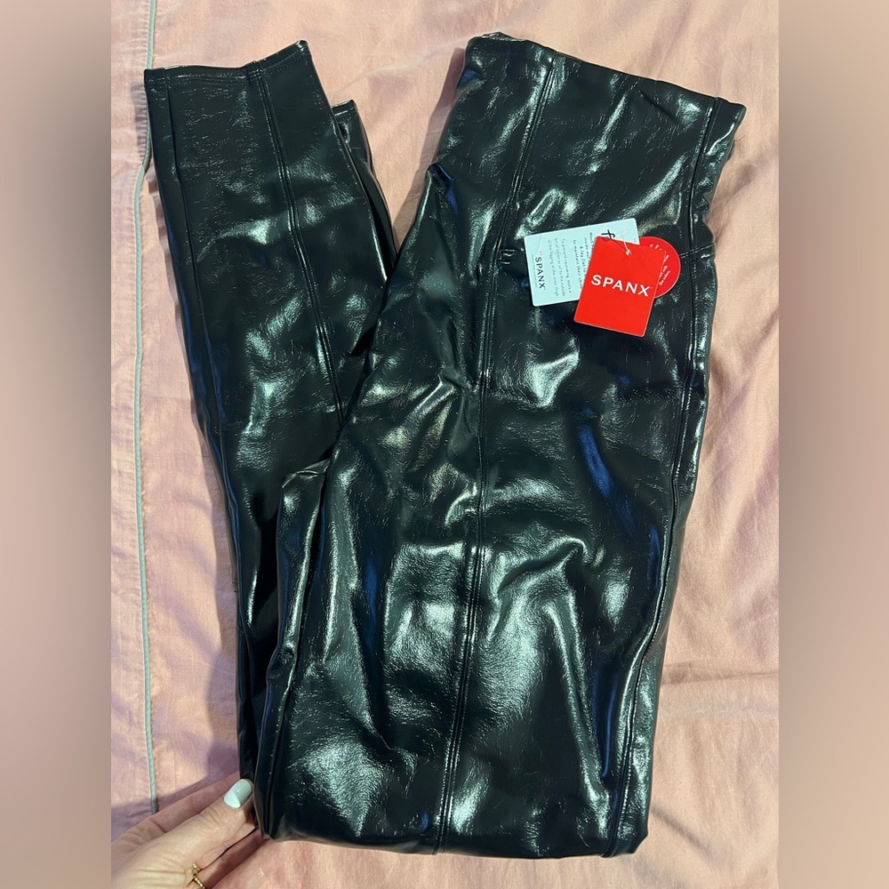 Faux patent leather SPANX leggings black size Large